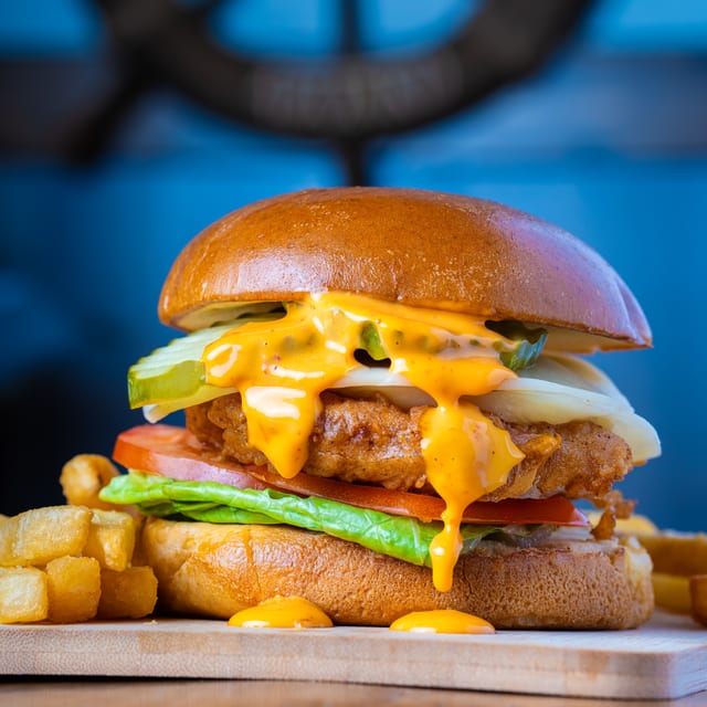 CHICKEN SANDWICH.